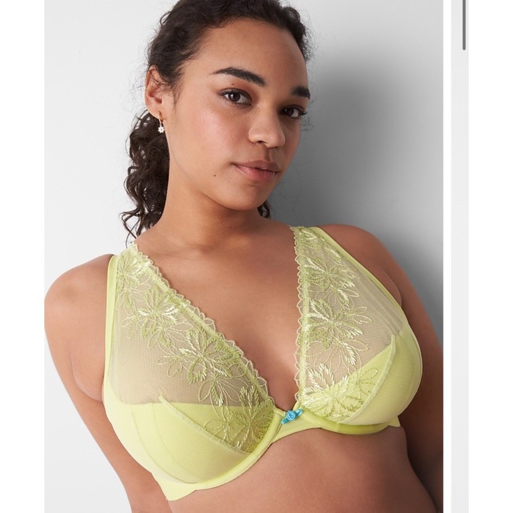 LANE BRYANT CACIQUE 46D LIGHTLY LINED HIGH- APEX PLUNGE SUNNY LIME BRA